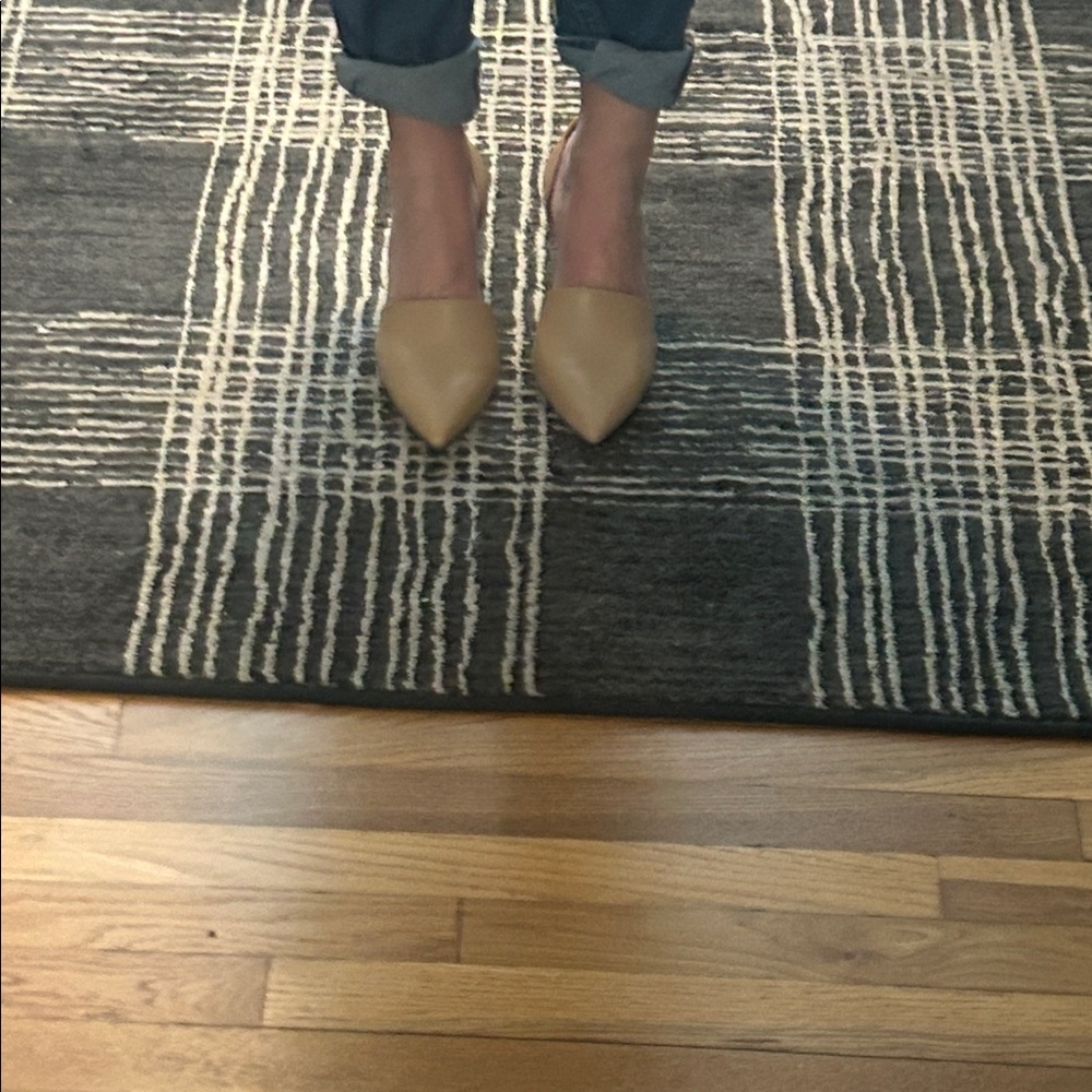 Vince Camuto Tan Heels